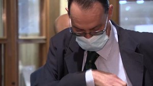 Dobroslav Trnka pred súdom mlčí. Spochybňuje však nahrávky, ktoré vznikli v jeho aute