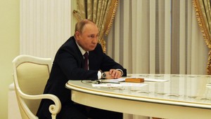 VIDEO ako Putin kríva: Stále popiera, že je chorý!