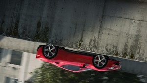 Auto prekonalo gravitáciu: Video prvej jazdy hore kolesami!