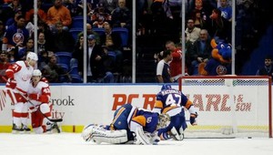 Brankár zostrelil spoluhráča aj súpera. Aj tak inkasoval!