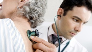 Pacienti si od pondelka priplatia za odbery či röntgen