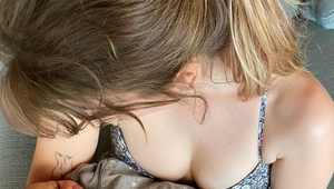 Totálne prekvapenie! Hviezdny herec sa stal po piatykrát otcom, o tehotenstvo nikto netušil!