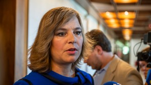 Zdechovského mala na Slovensku sledovať SIS. Fico prekonal temné časy Mečiara, vyhlásila Remišová