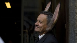 Zajačie uši boli ťažké, no vyzerali hodnoverne! Tvrdí Miroslav Krobot, ktorý ich musel nosiť