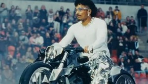 Hrôza! Zábery z príšernej nehody Bena Cristovaa, letel 20 metrov vzduchom!