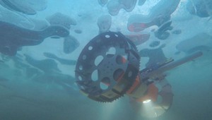 Rover, ktorý by mal na ľadových mesiacoch pátrať po mimozemskom živote, čakajú dlhé testy v Antarktíde