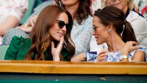 Aj po troch deťoch sú štíhle ako prútik: Pre TOTO Kate Middleton a jej sestra Pippa nikdy nepriberú