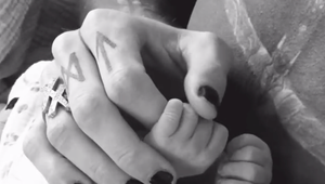 Bežné meno asi nikto nečakal, ale TOTO? Hviezdny pár prezradil meno dcérky!