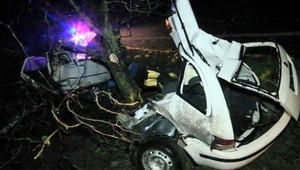 Pri Komárne sa stala tragická nehoda. Zahynul mladý šofér (†22)