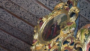 Krásny stredoveký strop v kostolíku v Žiline. Pochádza zo sídla Juraja Thurza?