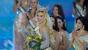 Česko opäť zabodovalo. Natálie porazila krásky z celého sveta