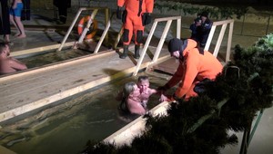 V Moskve mrzli ľudia. Dobrovoľne