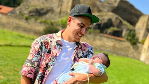 Syn Davida Gránskeho už poriadne vyrástol: Aha, ako štýlovo ho jeho rodičia obliekajú!