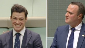 Poslanec požiadal o ruku svojho partnera počas rokovania o manželstvách ľudí rovnakého pohlavia