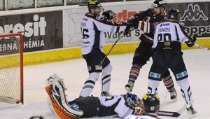 HIGHLIGHTY: Slovan sfúkol lídra, nakladali aj ďalší