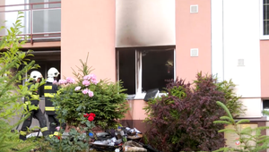 Ničivý požiar bytovky: Majiteľ bytu skončil v nemocnici