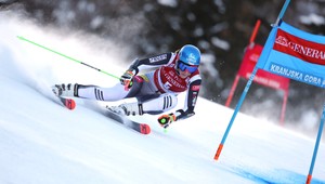 Vlhová na ľadovom obrovskom slalome štvrtá