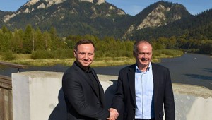 Kiska sa stretol s poľským prezidentom Dudom. Hovorili aj o migrantoch