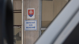 Krajský súd rieši policajtov z Humenného. Podľa obžaloby mali kryť priestupky