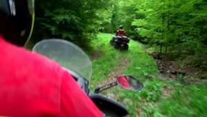 Jeho cieľom bolo zdolať 75 kopcov, teraz po ňom pátrajú stovky ľudí