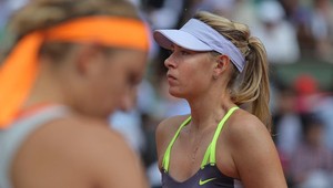 Roland Garros: Obhajkyňa Šarapovová cez Azarenkovú do finále