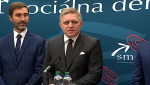 Viac peňazí pre rodičov, ktorí nedostanú výživné. Smer-SD predstavil novinky