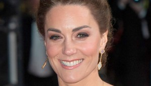 Kate Middleton ako dokonalá bohyňa: Na červenom koberci tromfla všetky herečky