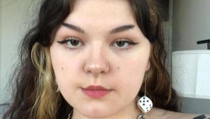 Holila sa už ako 9-ročná, teraz sa pýši prirodzeným vzhľadom: Jej frajer TO vraj zbožňuje