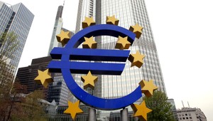 Ďalší diktát z Bruselu, banky sa zachránia samé