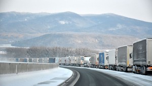 Blokádu priechodu Vyšné Nemecké dočasne prerušia. Nejde o rezignáciu, hovorí Únia autodopravcov