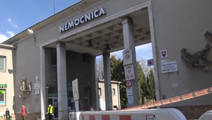 Výsledky pitvy pozitívneho muža z Bojníc na COVID-19 stále nie sú známe. RÚVZ tvrdí, že nepochybil