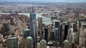 AUTENTICKÉ VIDEO. Mladíci zoskočili z najvyššieho mrakodrapu v USA