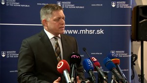 FICO: Nepočúvajte toho poloblázna Matoviča a počkajte si na nové zálohové platby