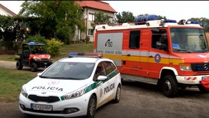 Za dedinou ležalo bezvládne telo muža. Boli pri ňom tisícky eur