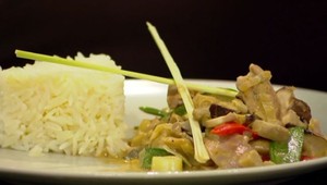 KARI KURA vo woku s jasmínovou ryžou