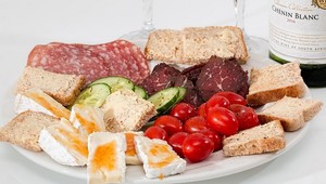 Ako sa prestať trápiť pre jedlo a schudnúť? Pomôže vám Intuitívne stravovanie!