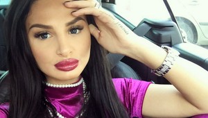 Plačková poslala dráždivý pozdrav z vane