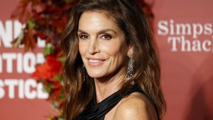 Cindy Crawford tesne pre šesťdesiatkou v bikinách a bez retuše: Je TO možné?