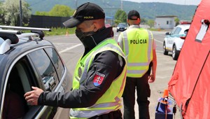 Nové opatrenia na hraniciach. Tieto zásadné zmeny vás čakajú pri vstupe do Česka a Ukrajiny