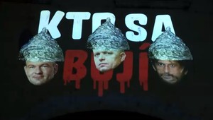 Reakcie výtvarníkov na aktuálnu situáciu. Výsmech Ficovi a Kaliňákovi