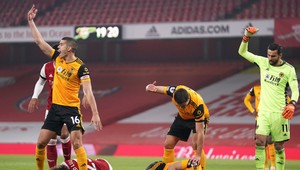 Krvavý vzdušný súboj, hviezda Wolves putovala do nemocnice