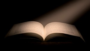 Fenomenálny Václav Neuer prvýkrát vystúpil v televízii, predstavil mrazivú detektívku