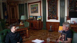 Sean Penn dostal špeciálneho Oscara. Vyrobili ho z vagóna zničeného ruskou armádou