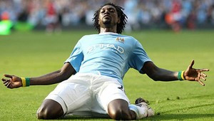 Adebayor po góle Arsenalu vyprovokoval fanúšikov súpera