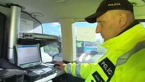 Ako to nespackať: Zdržiavajú vás policajti?