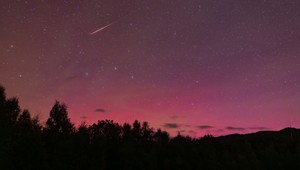 FOTOGALÉRIA: Meteorický roj Perzeidy a Polárna žiara sa objavili nad Slovenskom