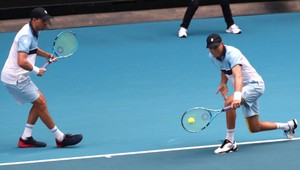 Rozlúčka legendárneho dua príde proti exotickému súperovi