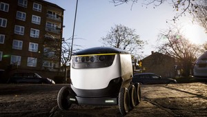 Koniec kuriérov: Študentom univerzity doručujú jedlo a pitie roboty