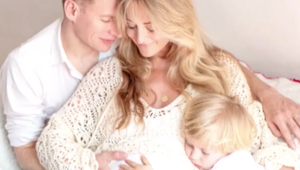 A je to vonku! Thomas Puskailer prezradil pohlavie bábätka, ktoré s manželkou čakajú!