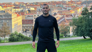 Prednedávnom tvrdil, že ju sotva pozná, teraz sa už neskrývajú! TOTO je nová láska Bagárovej ex- Muradova!